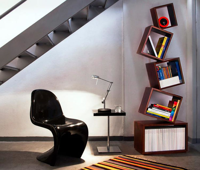 Βιβλιοθήκη Equilibrium από την Malagana Design.
