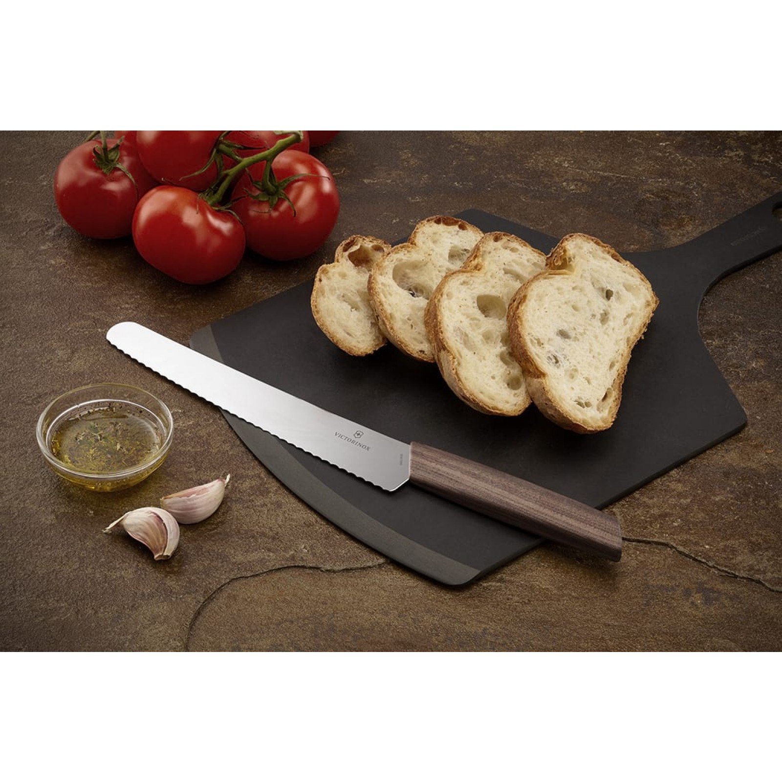 Swiss Modern Bread and Pastry Knife